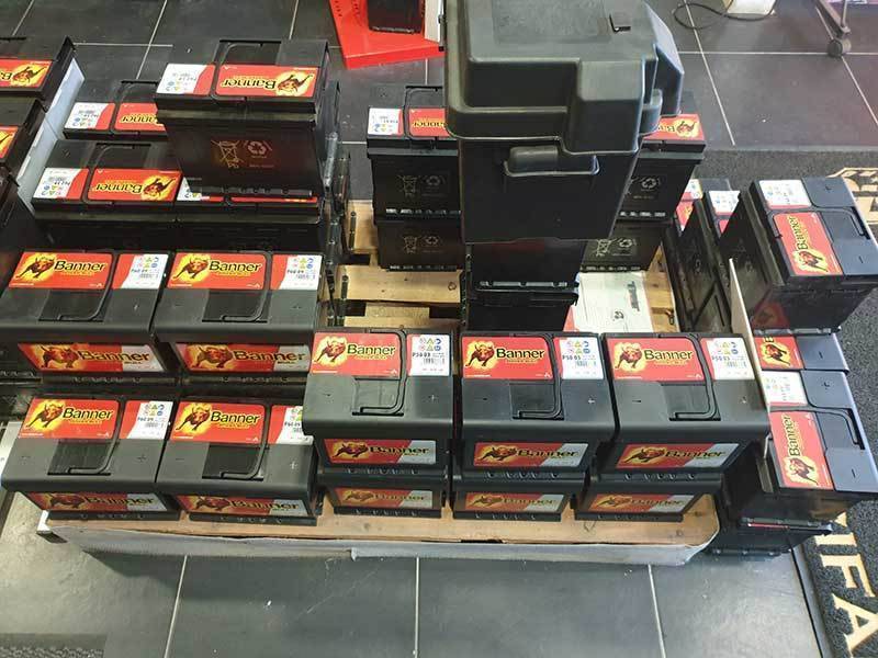 Batteries démarrage BANNER