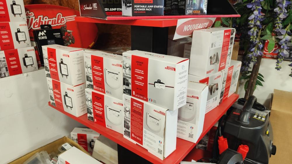 Limiteur et régulateur de charge